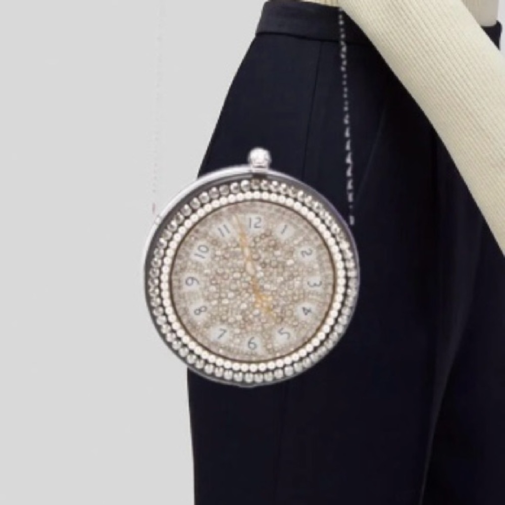 Alexander McQueen Embellished Clock Clutch w/ Chain Immaculate & with Box - Picture 2 of 15
